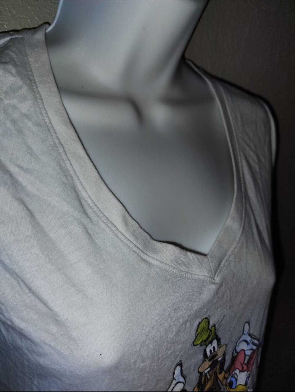 Disney Top - Picture 2 of 7